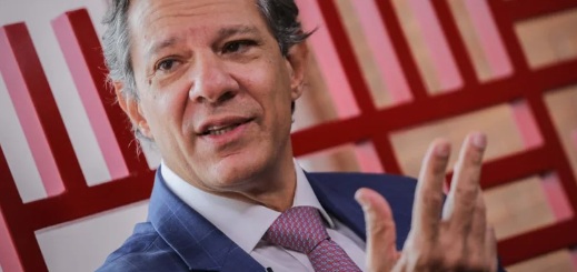 Haddad conta o que Lula disse a Vorcaro durante reunião sobre Master. Vídeo