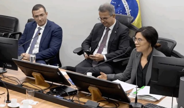 Delegada da PF no caso Master diz ser leiga no sistema financeiro