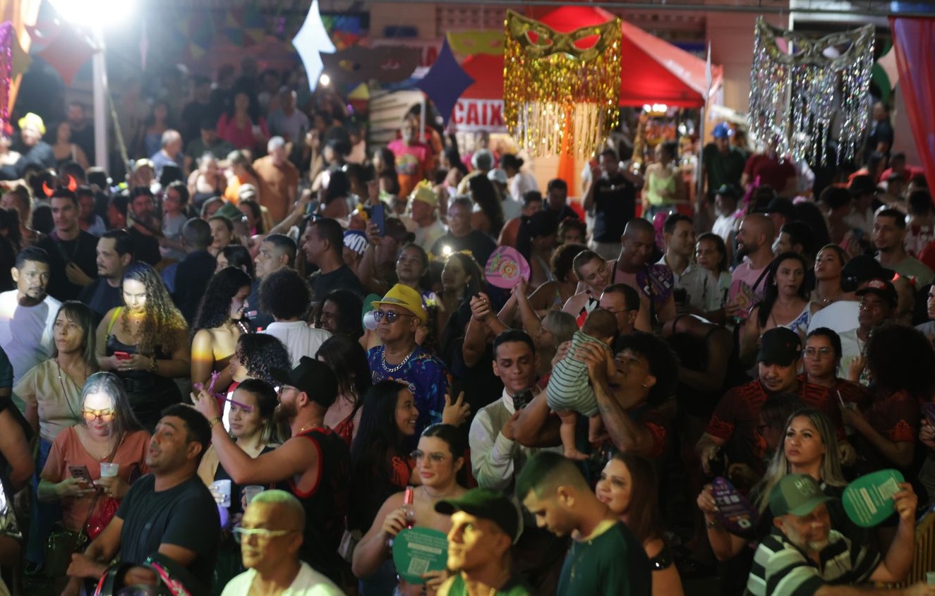 Decreto do Carnaval regulamenta período momesco e libera 17 licenças ambientais