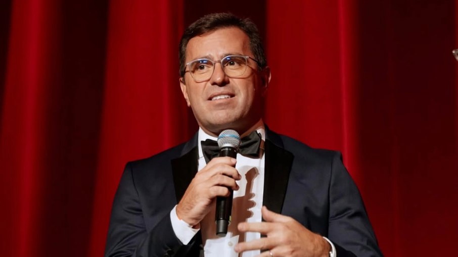 Rodrigo Bocardi lança canal de TV após ser demitido pela Rede Globo