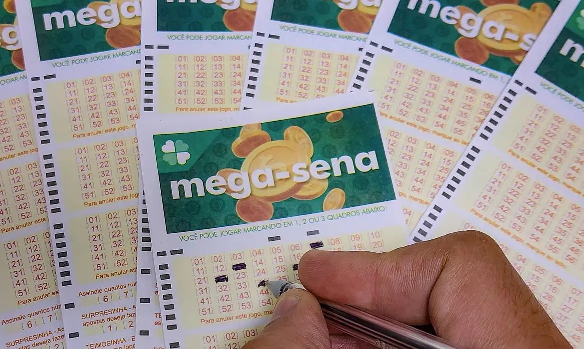 Mega-Sena acumula e prêmio chega a R$ 55 milhões