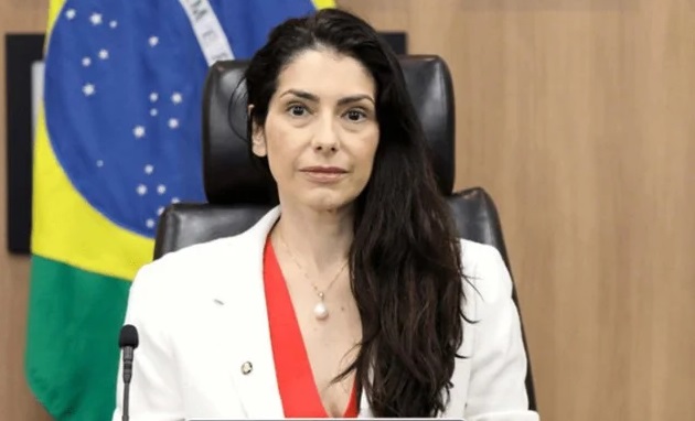 Ministra nomeada por Lula ao TSE vai relatar ação contra desfile em homenagem ao petista