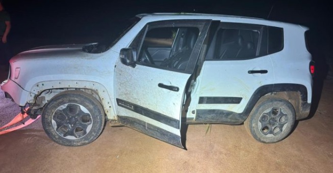 OPERAÇÃO PROTETOR DAS DIVISAS E FRONTEIRAS INTERROMPE TRAVESSIA CLANDESTINA DE VEÍCULO NA FAIXA DE FRONTEIRA EM RONDÔNIA