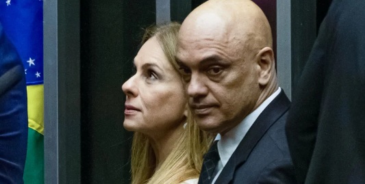 Mulher de Moraes e filho de um ministro tiveram sigilo fiscal quebrado