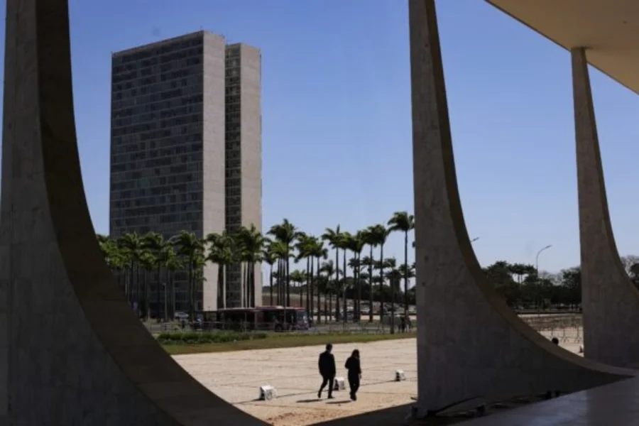 Decisão de Dino inviabiliza derrubada de veto de Lula