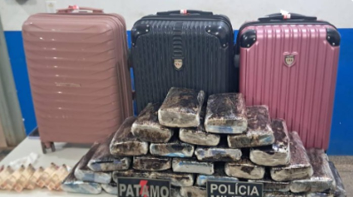 Mulher é detida em Vilhena com quase 30 kg de maconha, acompanhada da filha de 2 anos