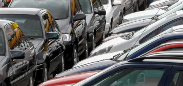 PEC quer limitar IPVA a 1% do valor do carro; entenda a proposta