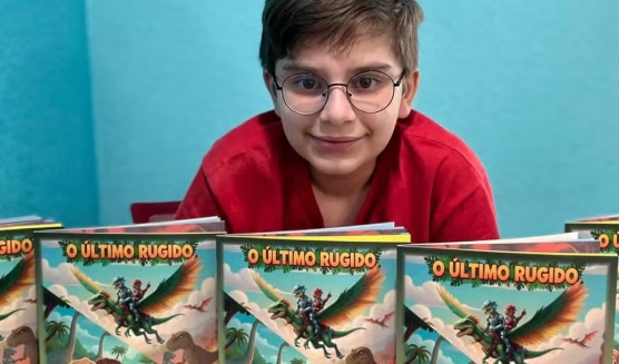 Estudante de Manaus transforma jogo que criou sobre extinção dos dinossauros em livro ...