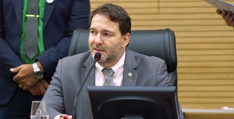 Alex Redano pressiona o DER por recuperação de rodovias estratégicas em Rondônia