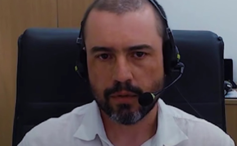 Adolescente se apresenta após morte de avô e agressão à avó em Ariquemes; veja vídeo