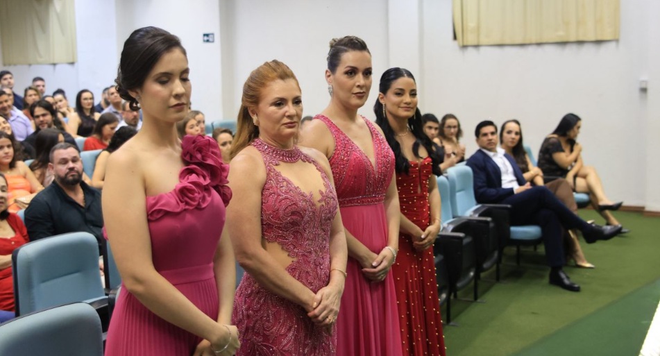 Novos ginecologistas e obstetras expandem assistência materno-infantil