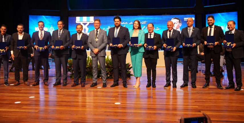 Deputados recebem a mais alta honraria do Governo de Rondônia em reconhecimento aos serviços prestados ao estado