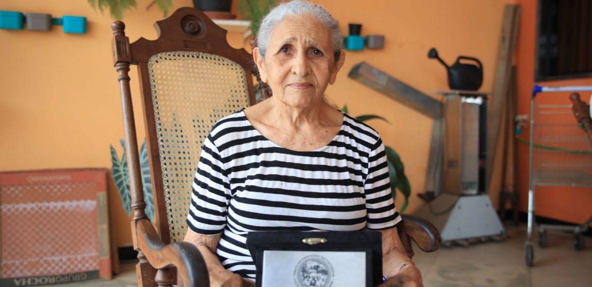 Força feminina ajuda a preservar a memória da EFMM