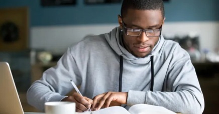 Veja os locais de prova do concurso da Seduc/RO com milhares de candidatos: exames começam neste domingo