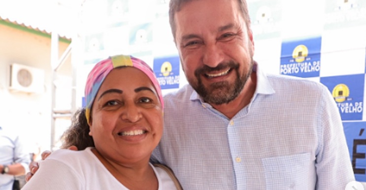 Hildon Chaves homenageia a coragem das mulheres