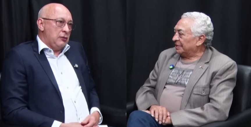 SEM PAPAS NA LÍNGUA NO INFORMA NA HORA