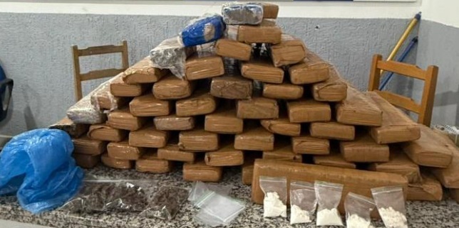 Ação integrada da Polícia Militar resulta na apreensão de mais de 55 kg de drogas em Pimenta Bueno