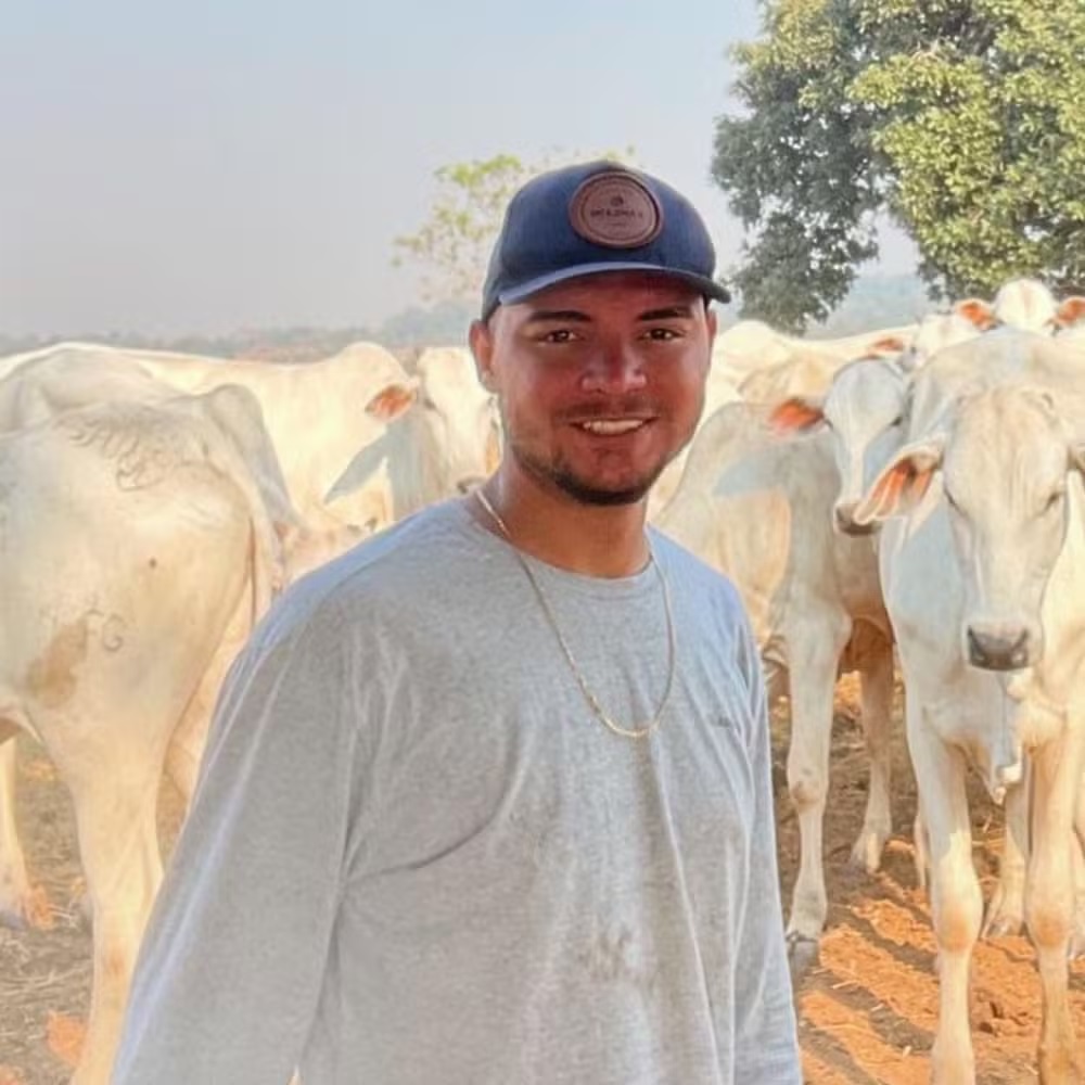 Jovem morre e quatro ficam feridos em acidente entre carros na BR-435, em RO