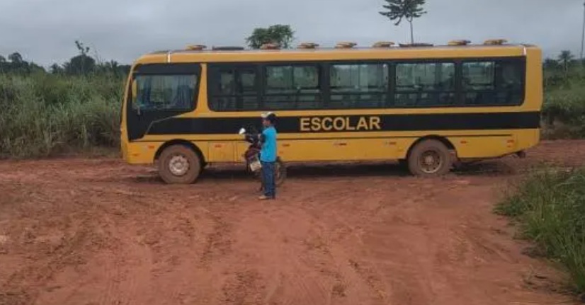 Moradores cobram ação da prefeitura para consertar a estrada em Guajará-Mirim