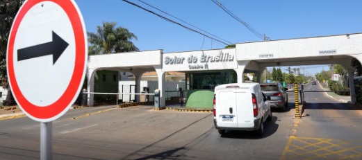 Moraes proíbe drones perto da casa onde Bolsonaro cumpre prisão