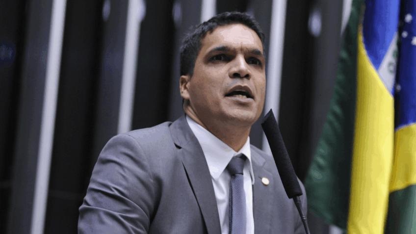 CORRENDO POR FORA - Daciolo volta ao jogo com filiação ao Mobiliza confirmando pré-candidatura ao Planalto
