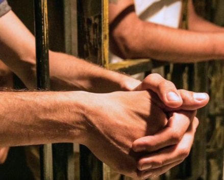 POLÍCIA CIVIL PRENDE DOIS HOMENS POR TENTATIVA DE FEMINICÍDIO EM MACHADINHO DO OESTE