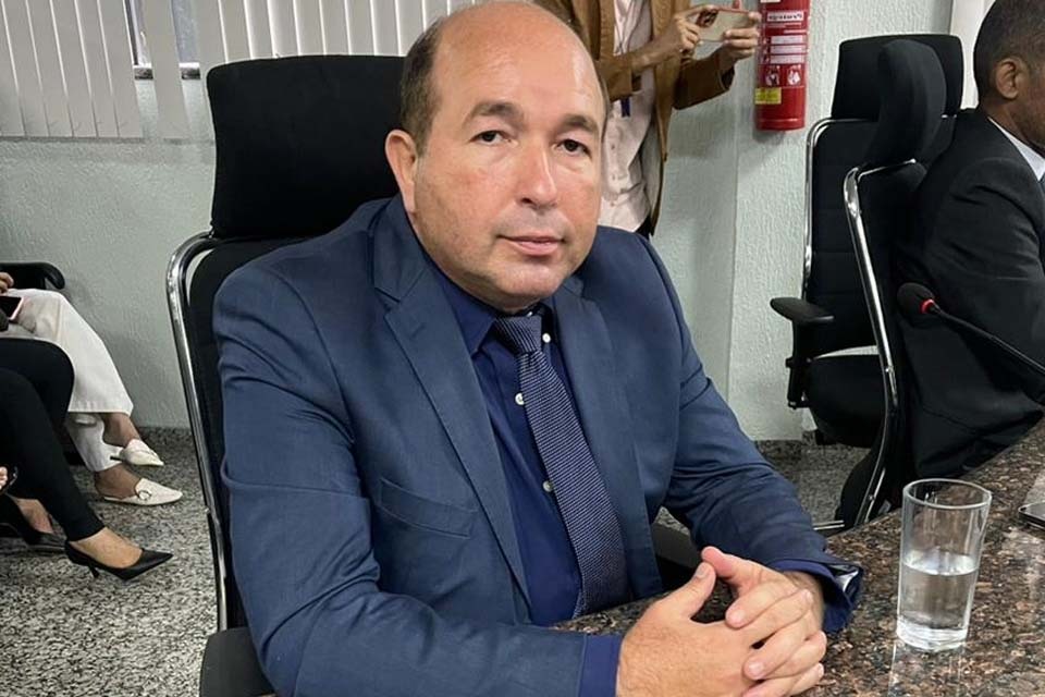 Dupla filiação expõe risco jurídico e tensiona futuro político de Edwilson Negreiros