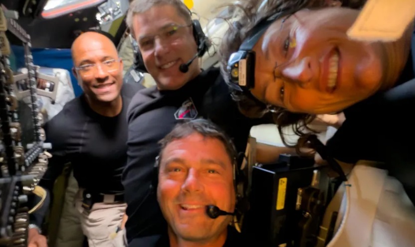 Quanto ganham os astronautas da Artemis II? Recebem horas extra?