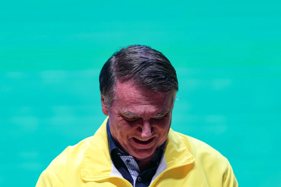 Alcolumbre marca votação que pode reduzir penas de Bolsonaro e réus do 8/1