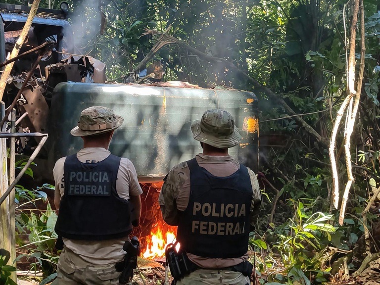 PF desarticula garimpo ilegal e destrói estruturas em terras indígenas de Rondônia