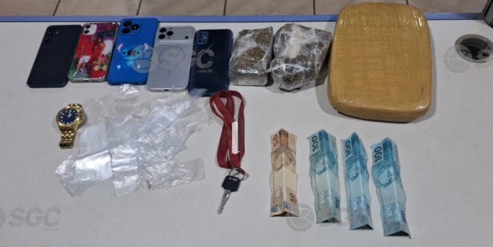 Suspeito conhecido como “Churrasco” é preso com irmão por tráfico no Tucumanzal; Vídeo