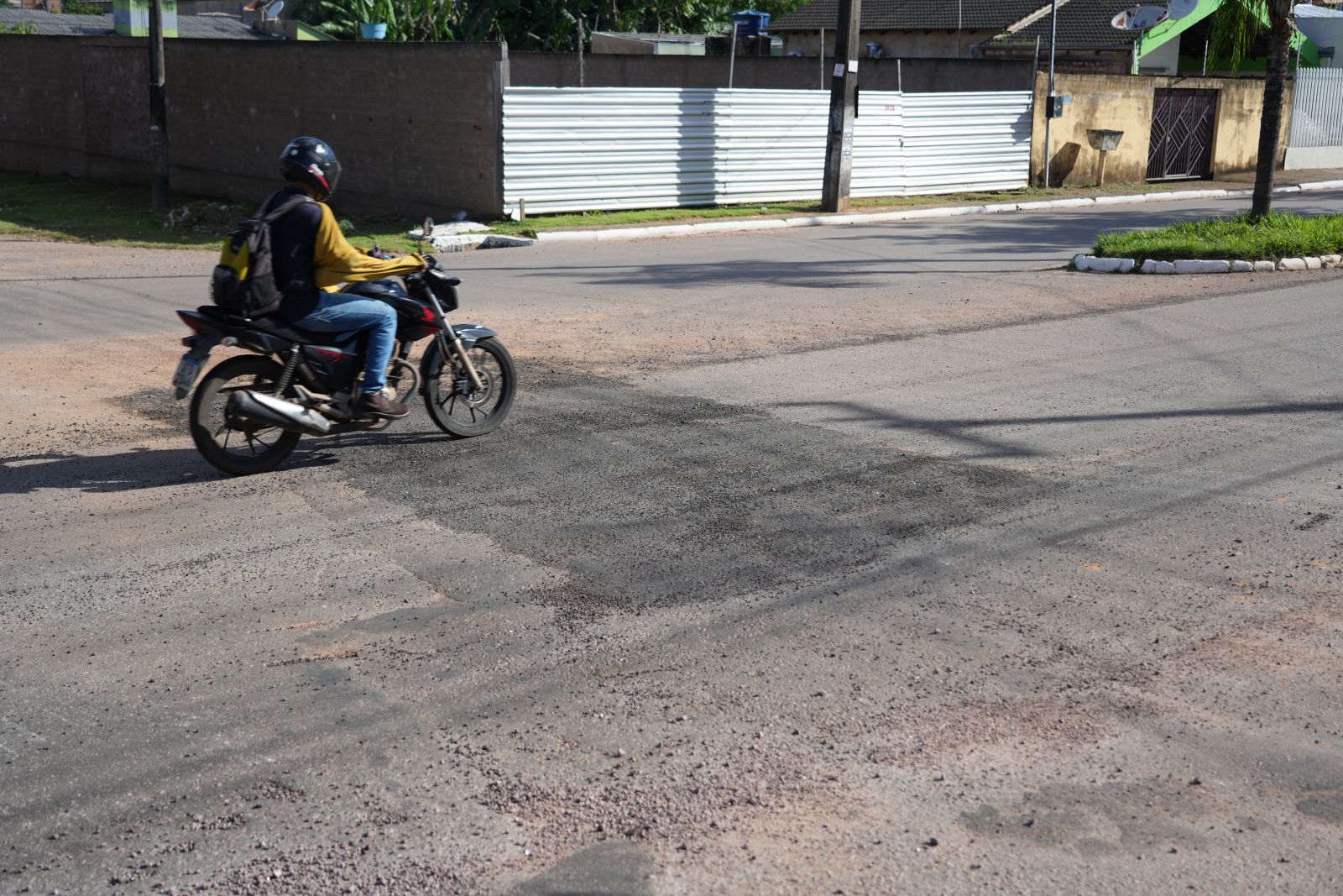 Tapa-buracos avança na região central