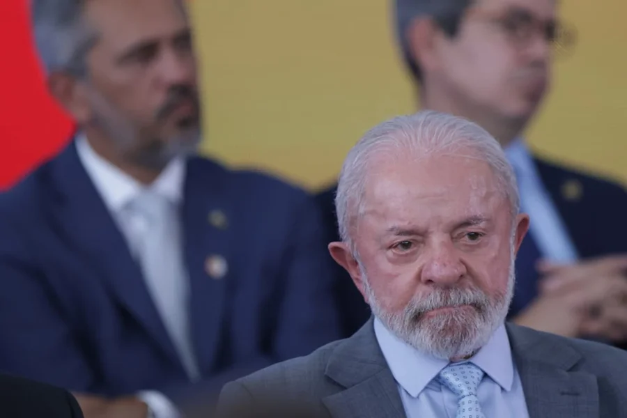 Governo Lula é desaprovado por 52%; 43% aprovam