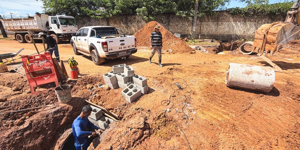Obras de drenagem avançam em Porto Velho e limpeza de canais ultrapassa 22 quilômetros