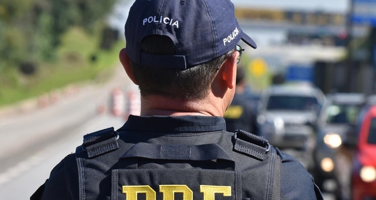 PRF monitora rodovias federais no feriado de Tiradentes