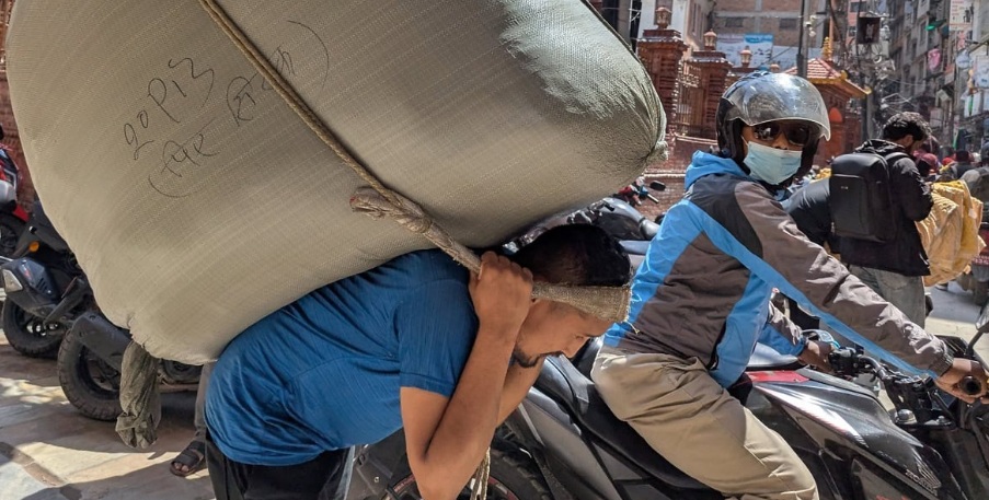 Ponto facultativo desta 2ª feira custa mais de R$ 630 milhões e abre o debate do peso nas costas do trabalhador