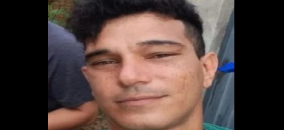 Homem é assassinado com capacete e canivete