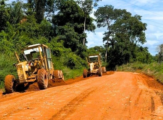 Com o fim do inverno amazônico o governo acelera o conserto das rodovias para escoar a produção