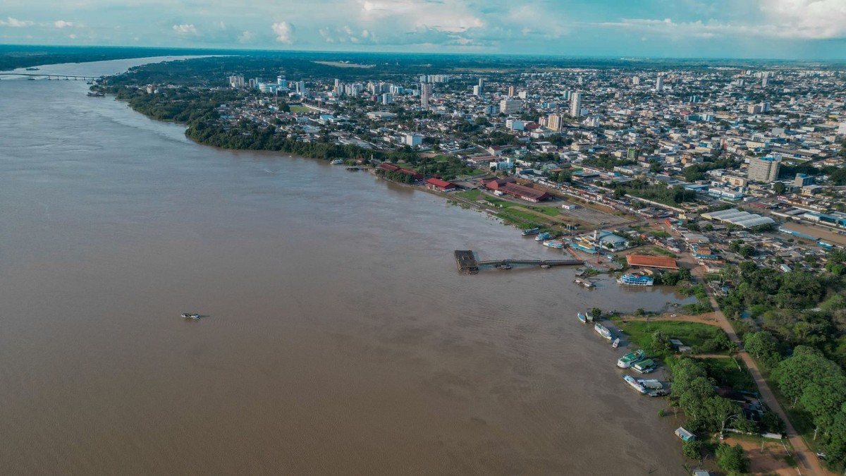 Rio Madeira ultrapassa 15 metros e Prefeitura decreta Situação de Emergência
