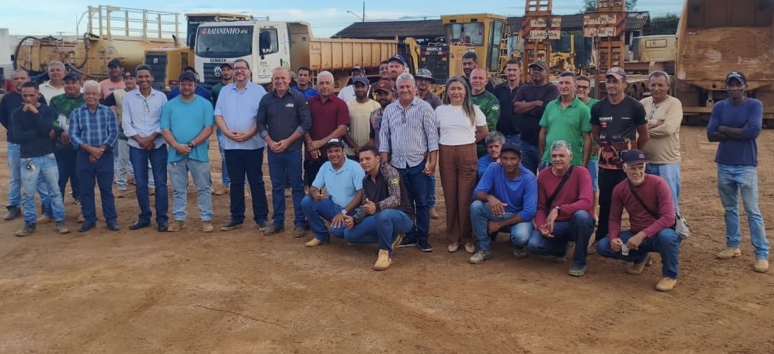 Produtores rurais recebem equipamentos e mais de R$ 2 milhões são destinados a estradas vicinais em Machadinho