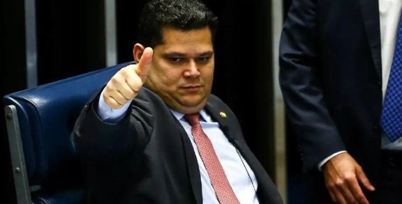 Rejeição de Messias ao STF expõe crise de articulação do governo Lula no Senado, diz mídia