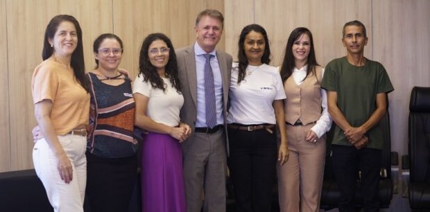 Deputado Luizinho Goebel destaca avanços e diálogo com educadores de Rondônia