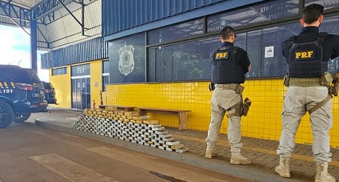 PRF apreende quase 200 kg de drogas escondidas em pneus de carreta na BR-364 em Vilhena
﻿﻿