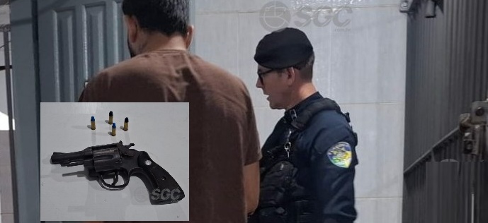 Homem conhecido como “cowboy” é preso após cair de cavalo com arma