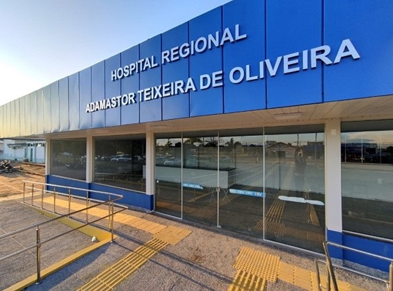 SOBREVIVEU - Adolescente baleado em ataque de facção segue intubado e em estado grave na UTI