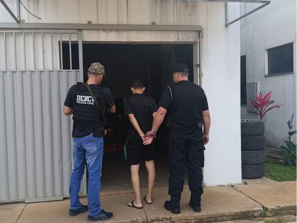 NO INTERIOR - Professor de artes marciais é preso suspeito de crimes sexuais contra adolescentes em RO
