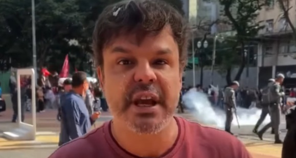 ESCOLA DO TERRORISMO - Adrilles Jorge é agredido durante manifestação de alunos da USP

