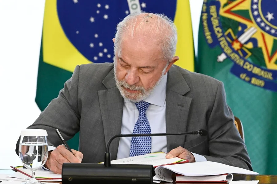 Lula lança programa de R$ 11 bilhões para combate ao crime organizado