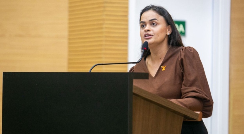 Assembleia debate participação feminina na política em evento do TRE