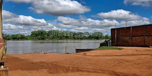 Em Guajará-Mirim, distribuidor de peixe foge pelo rio para evitar prisão por furto de energia